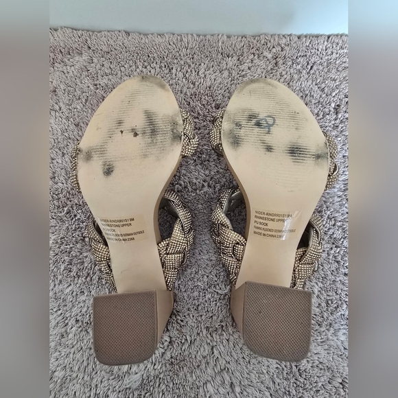 Steve Madden Tan Braided Slip-On Sandals - Picture 12 of 13